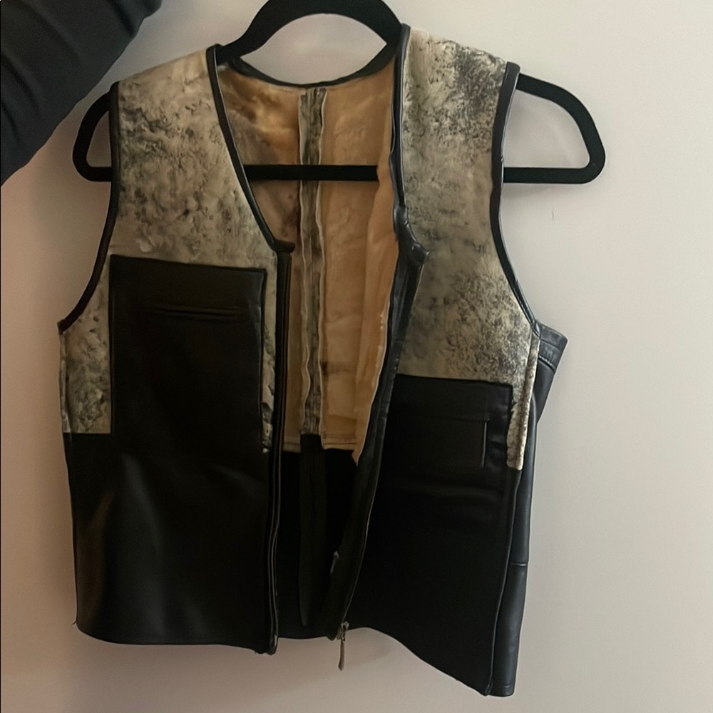 Black and Cream Vest with Zipper